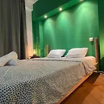 Apartment Terrace Balcony Downtown Delight Old Town Oasis Center Universitate Square Old Town Bukarest