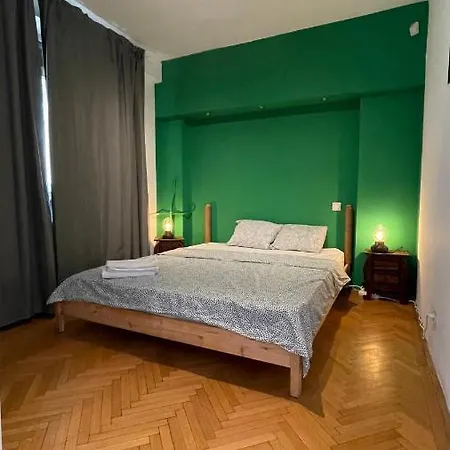 Апартаменты Terrace Balcony Downtown Delight Old Town Oasis Center Universitate Square Old Town