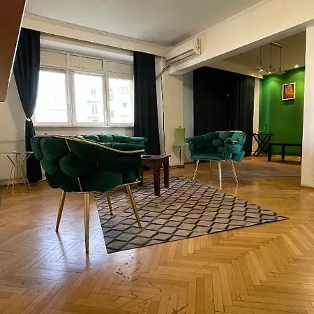 Terrace Balcony Downtown Delight Old Town Oasis Center Universitate Square Old Town Appartamento