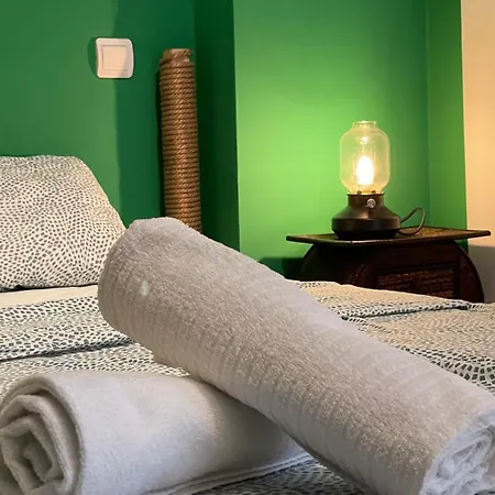 Terrace Balcony Downtown Delight Old Town Oasis Center Universitate Square Old Town *