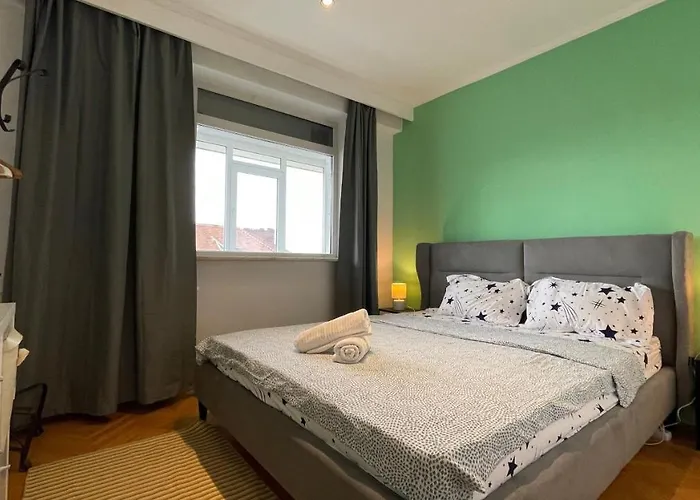 Terrace Balcony Downtown Delight Old Town Oasis Center Universitate Square Old Town Apartmán *