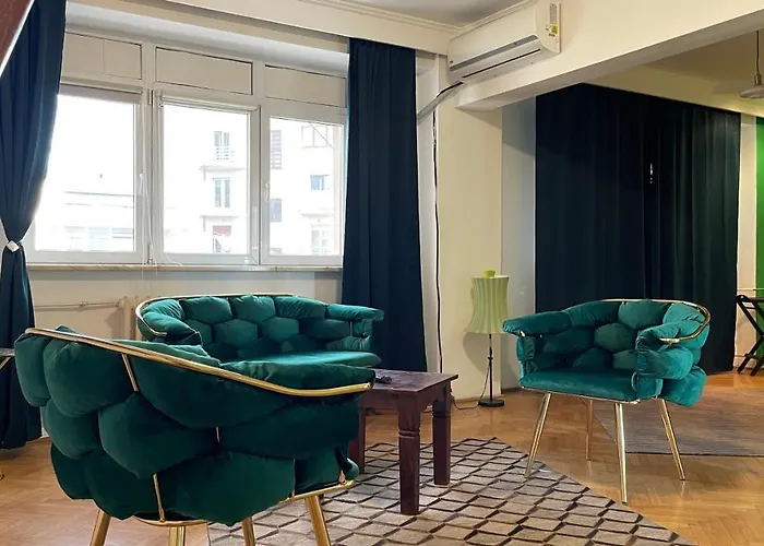 Terrace Balcony Downtown Delight Old Town Oasis Center Universitate Square Old Town