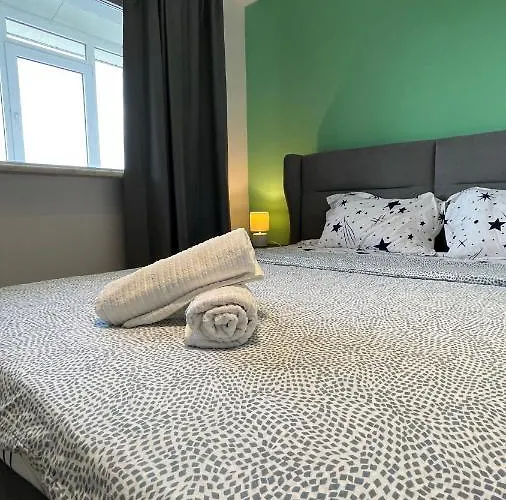 Terrace Balcony Downtown Delight Old Town Oasis Center Universitate Square Old Town بوخارست