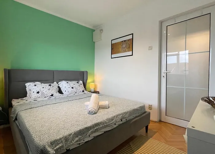 Terrace Balcony Downtown Delight Old Town Oasis Center Universitate Square Old Town Bukurešť