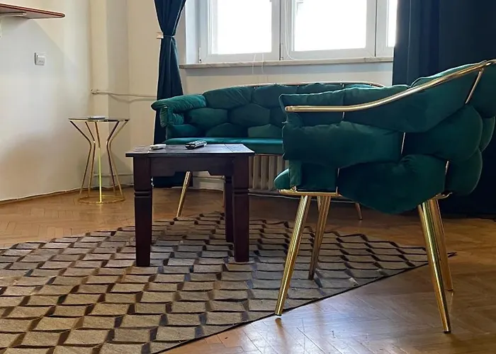 Terrace Balcony Downtown Delight Old Town Oasis Center Universitate Square Old Town شقة *