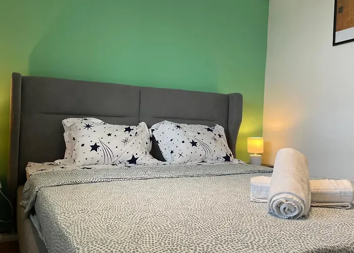 Terrace Balcony Downtown Delight Old Town Oasis Center Universitate Square Old Town Apartament Bucureşti