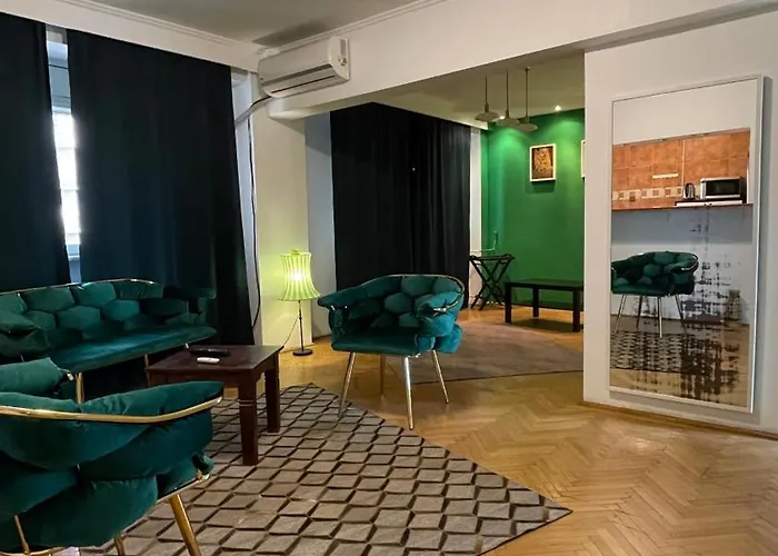 Terrace Balcony Downtown Delight Old Town Oasis Center Universitate Square Old Town *